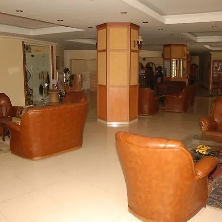 Отель Doris Aytur