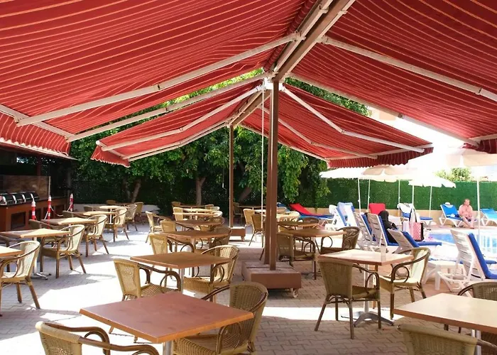 מלון Doris Aytur 3*