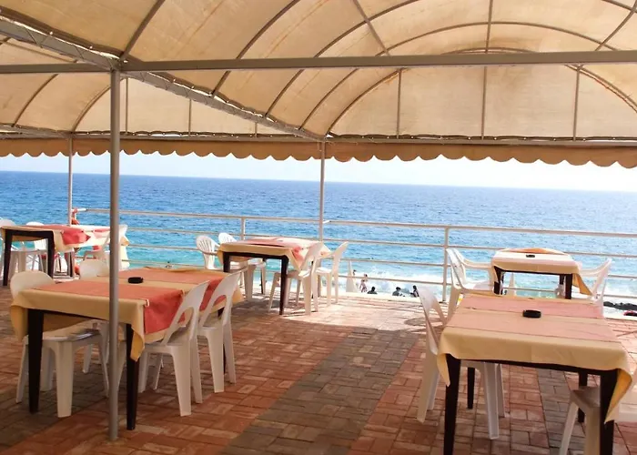 Doris Aytur מלון