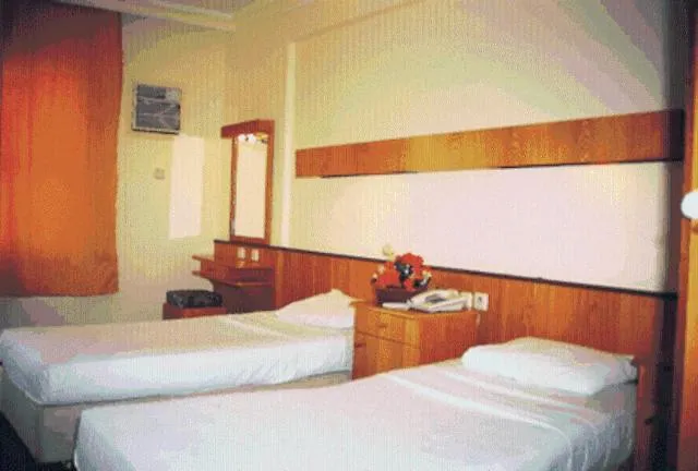 Doris Aytur מלון